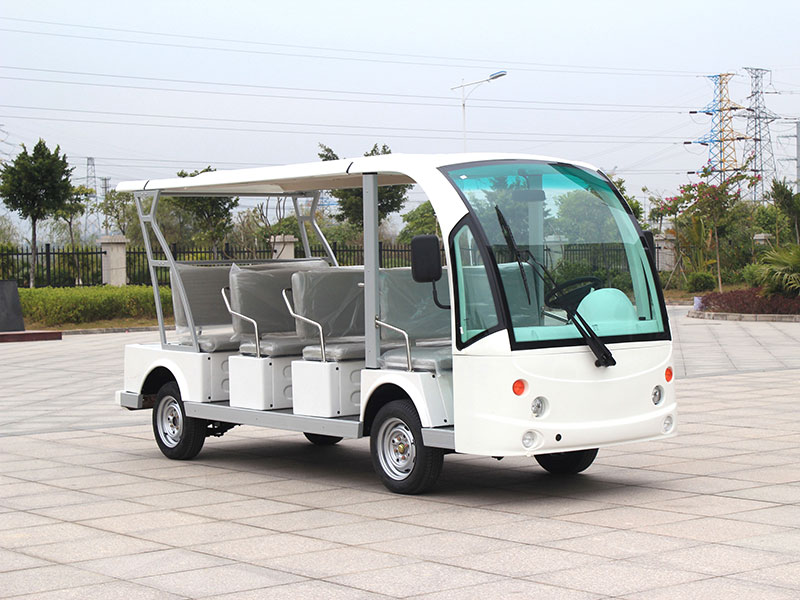 電動觀光車與電動巡邏車的電池維護(hù)小技巧